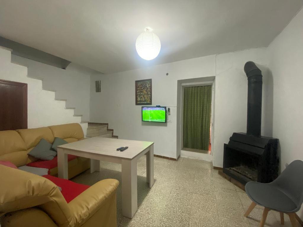 Casa Chiqui Villa Zahara De La Sierra Kültér fotó